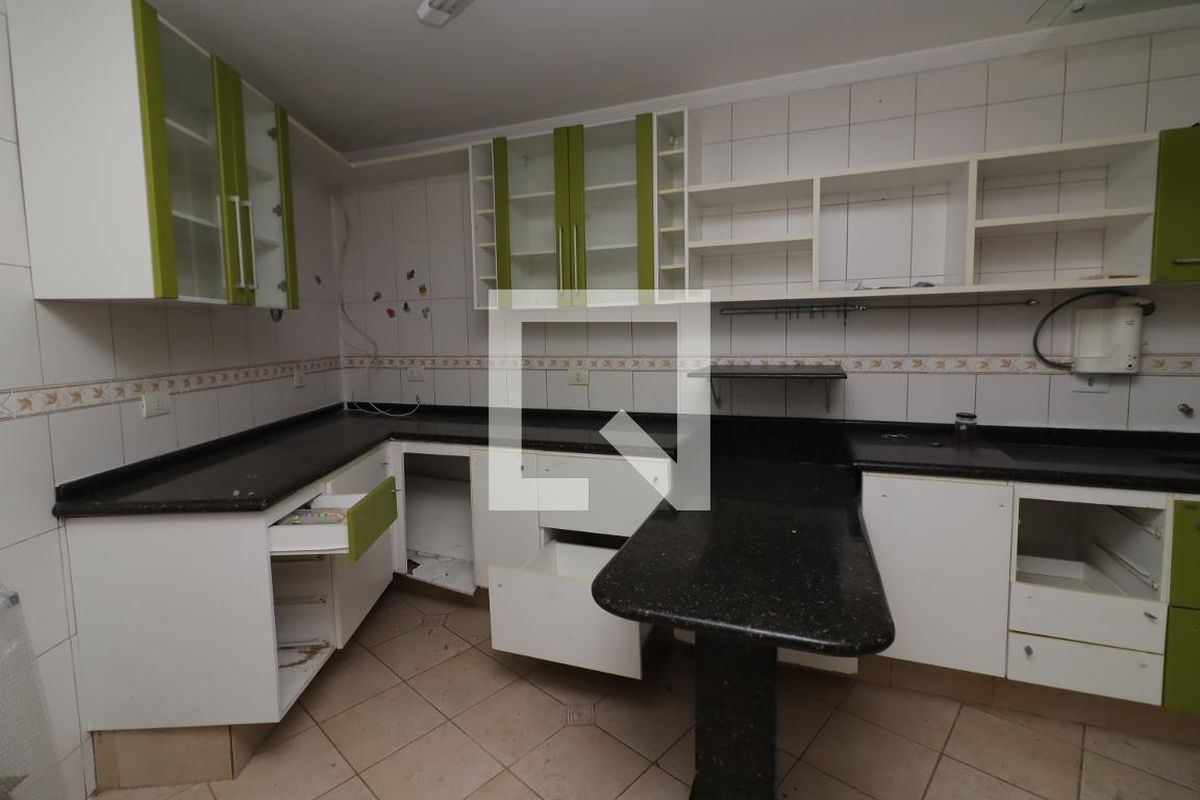 Casa, 3 quartos, 213 m² - Foto 5