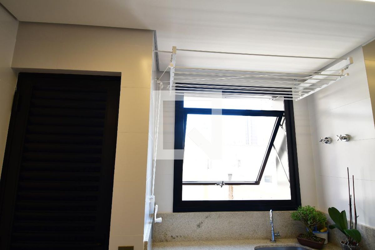 Apartamento à Venda - Cambuí, 3 Quartos,  170 m2 em , Campinas - sp | SoloBR