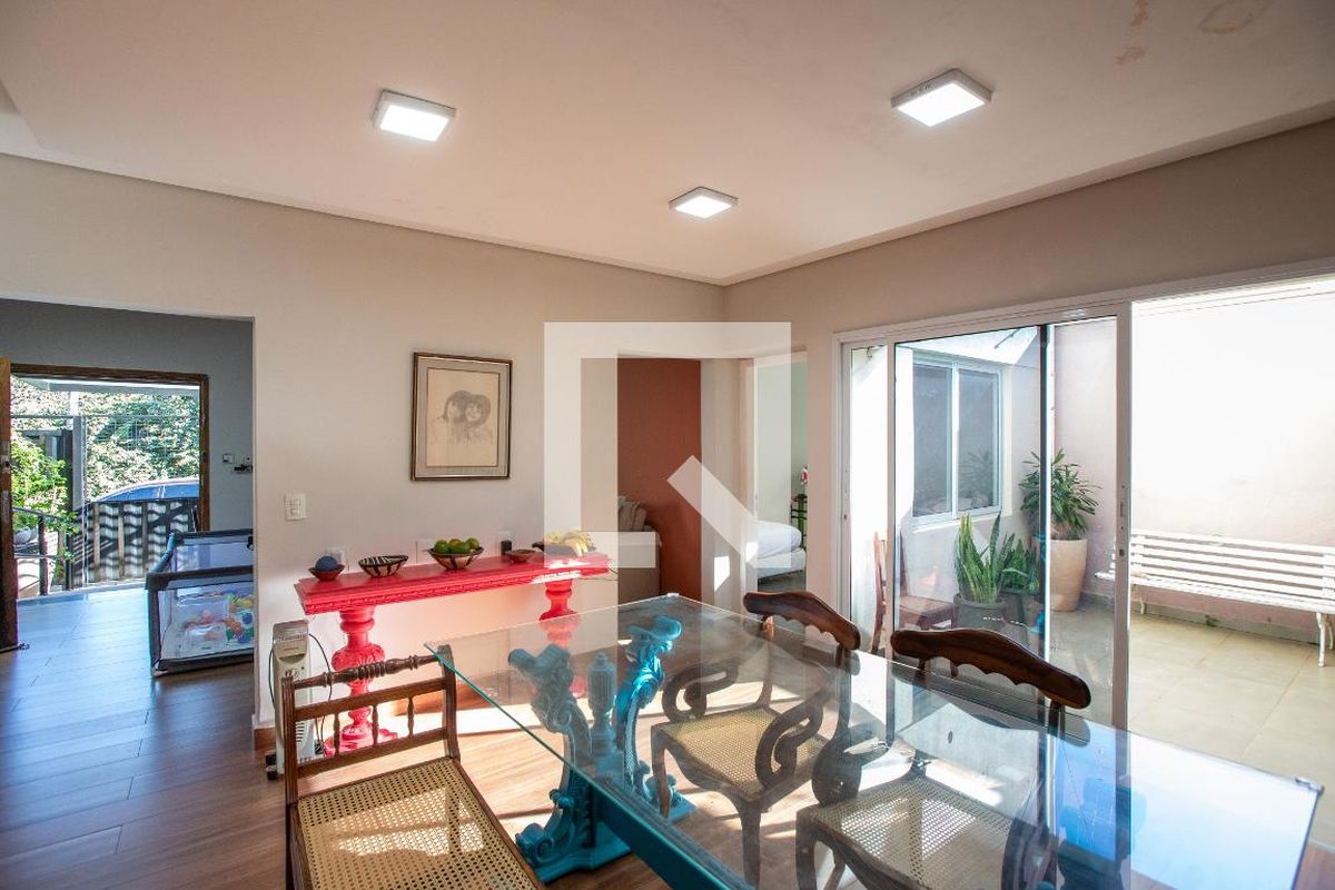 Casa à Venda - Guanabara, 6 Quartos,  230 m2 em , Campinas - sp | SoloBR