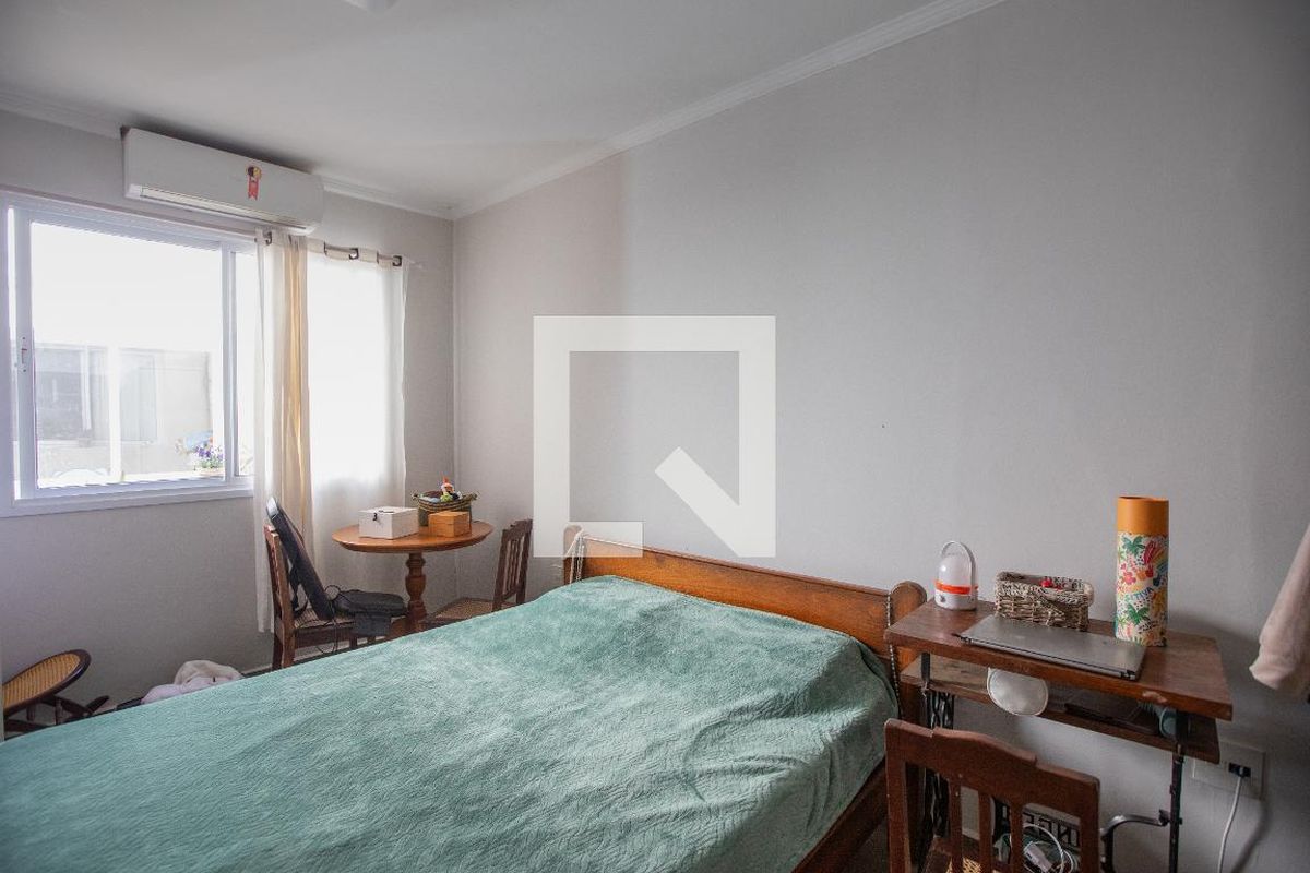 Casa à Venda - Guanabara, 6 Quartos,  230 m2 em , Campinas - sp | SoloBR