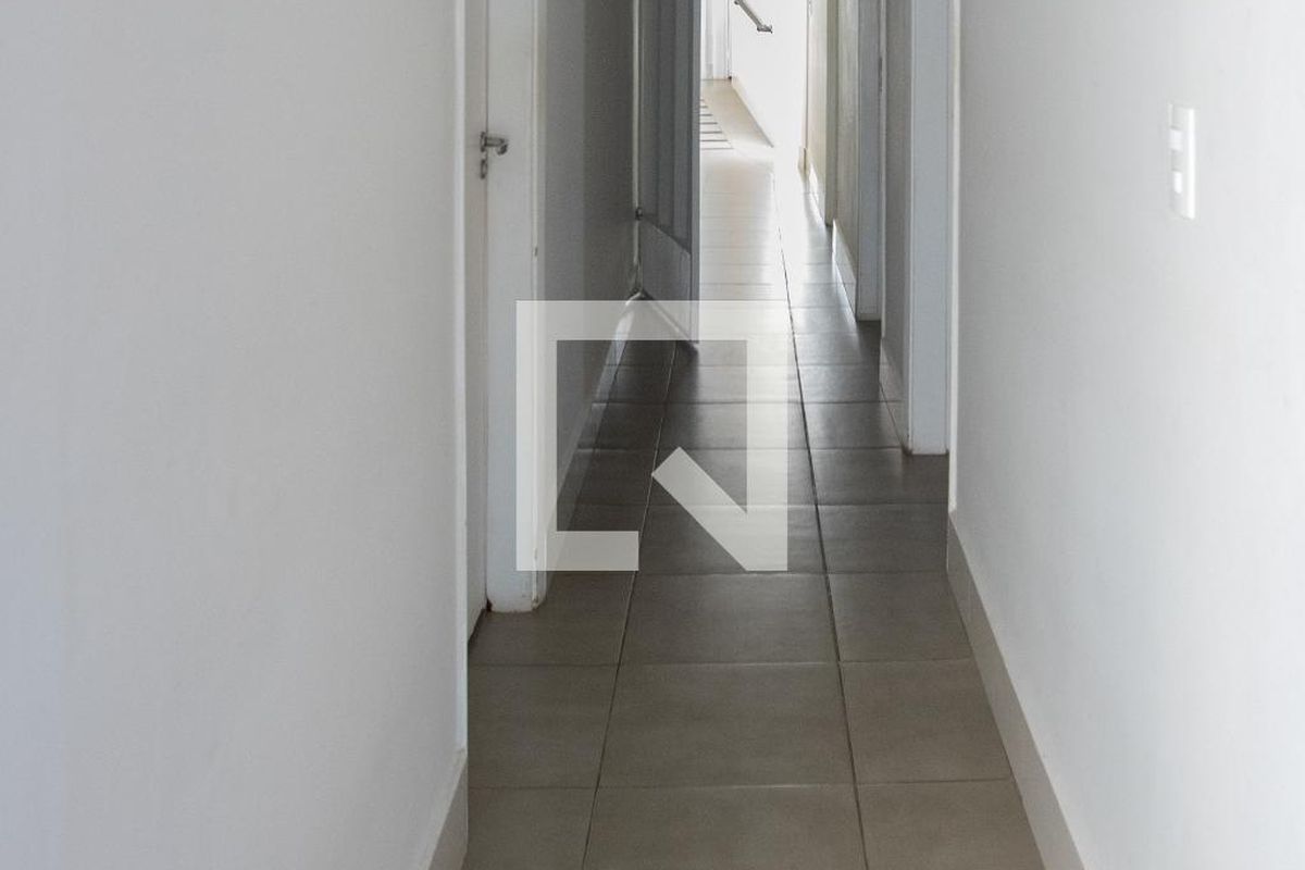 Casa à Venda - Guanabara, 6 Quartos,  230 m2 em , Campinas - sp | SoloBR