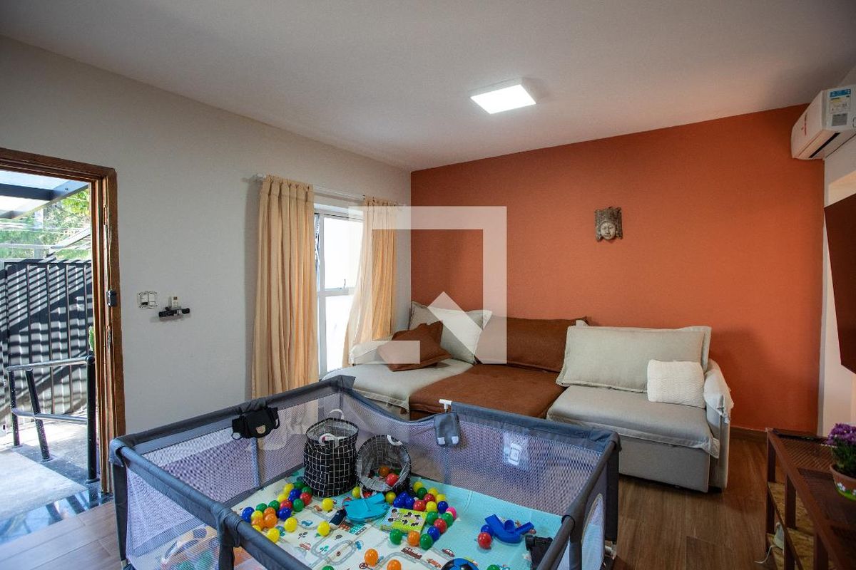 Casa à Venda - Guanabara, 6 Quartos,  230 m2 em , Campinas - sp | SoloBR