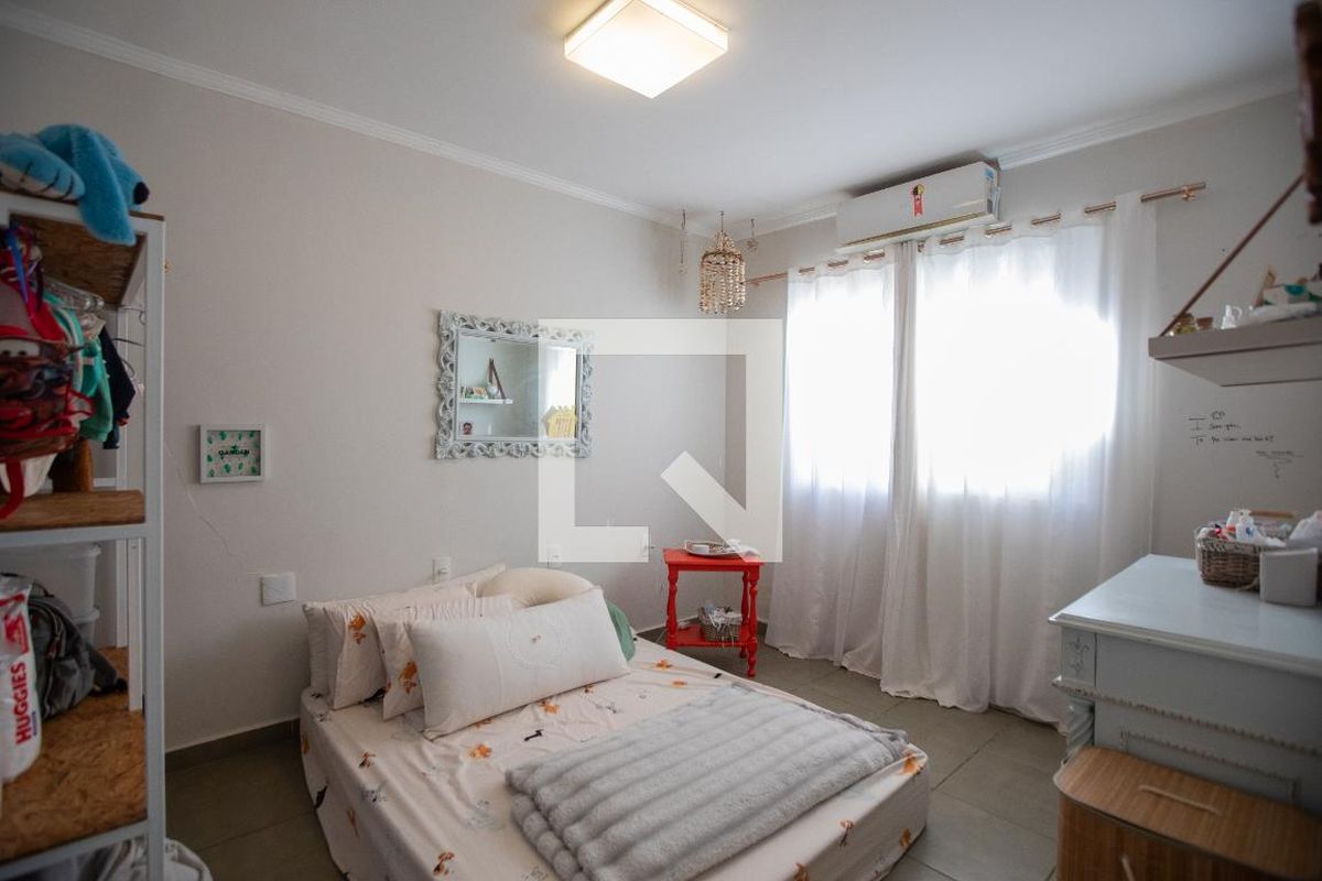 Casa à Venda - Guanabara, 6 Quartos,  230 m2 em , Campinas - sp | SoloBR