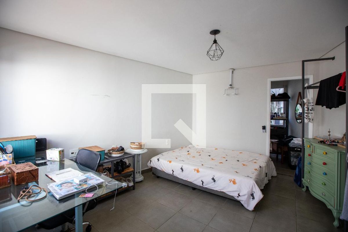 Casa à Venda - Guanabara, 6 Quartos,  230 m2 em , Campinas - sp | SoloBR