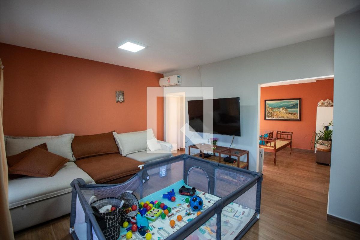 Casa à Venda - Guanabara, 6 Quartos,  230 m2 em , Campinas - sp | SoloBR