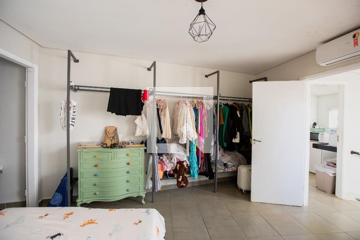 Casa à Venda - Guanabara, 6 Quartos,  230 m2 em , Campinas - sp | SoloBR