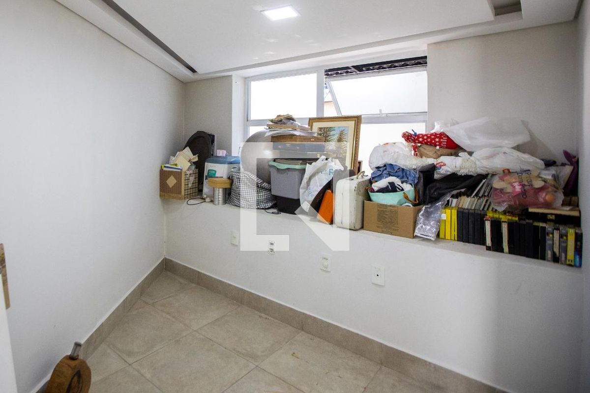 Casa à Venda - Guanabara, 6 Quartos,  230 m2 em , Campinas - sp | SoloBR
