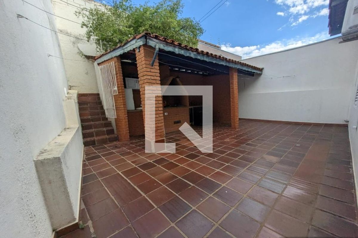 Casa à Venda - Jardim Flamboyant, 3 Quartos,  207 m2 em , Campinas - sp | SoloBR