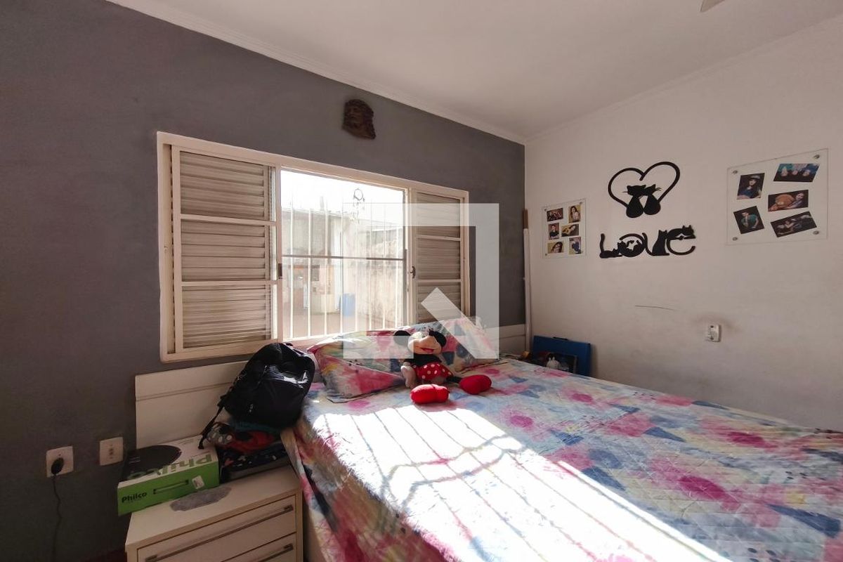 Casa à Venda - Parque Prado, 3 Quartos,  140 m2 em , Campinas - sp | SoloBR