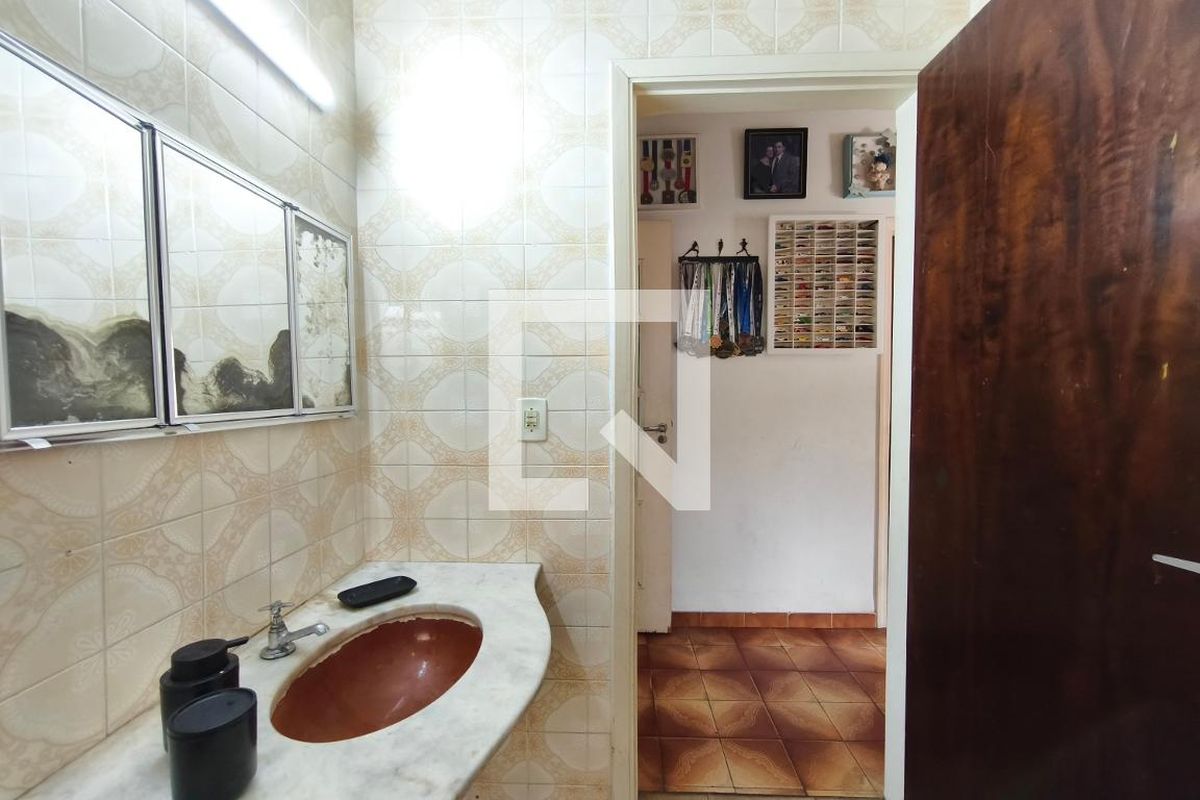 Casa à Venda - Parque Prado, 3 Quartos,  140 m2 em , Campinas - sp | SoloBR