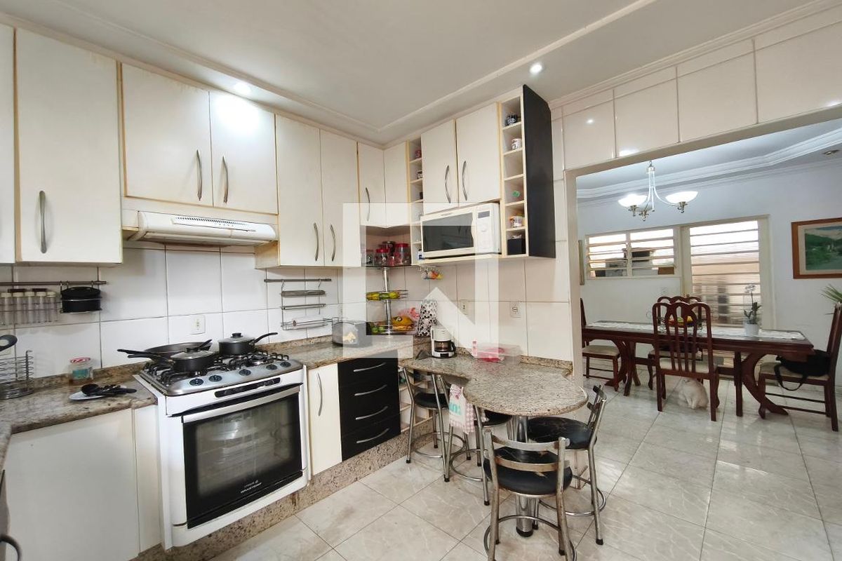 Casa à Venda - Parque Prado, 3 Quartos,  140 m2 em , Campinas - sp | SoloBR