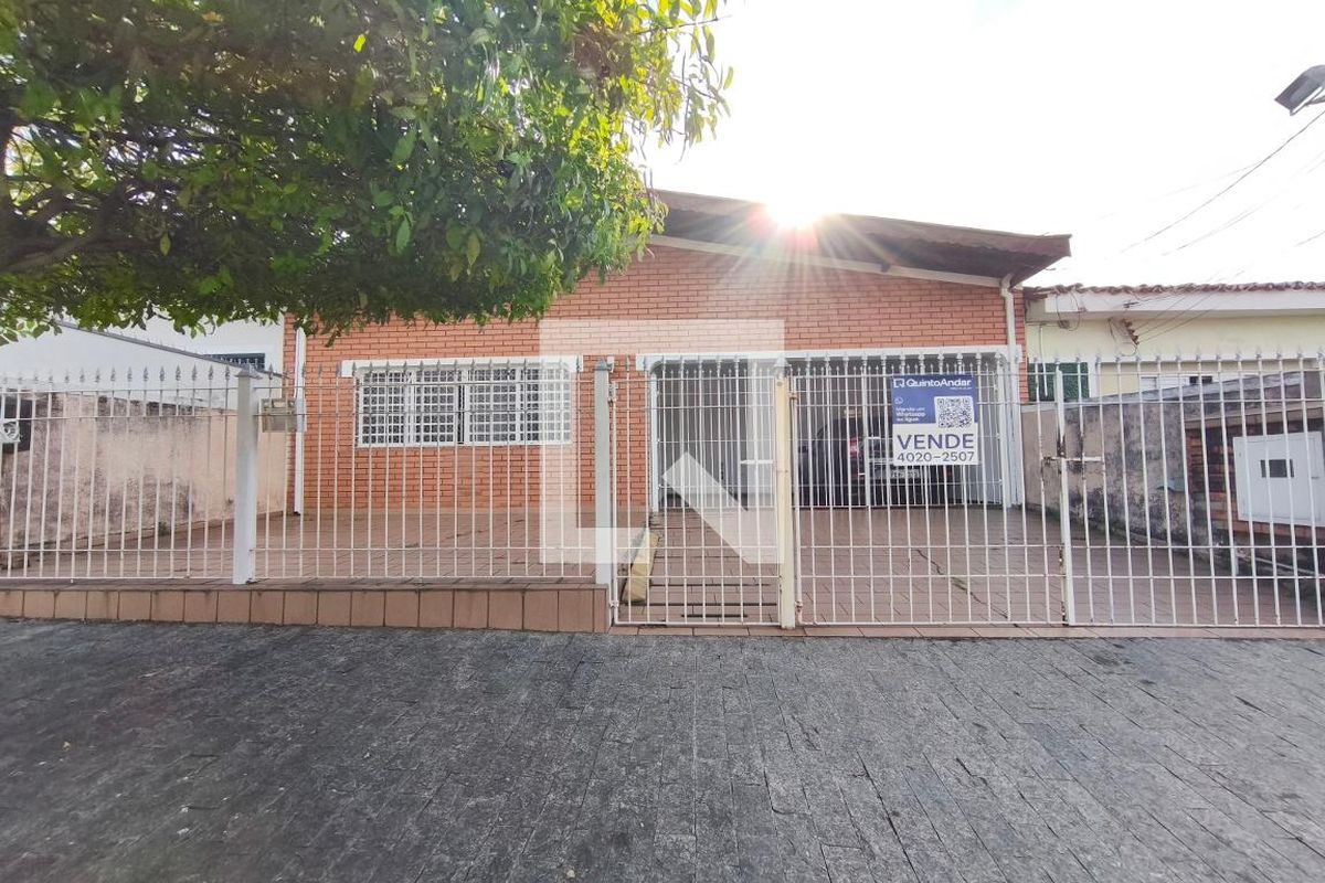 Casa à Venda - Parque Prado, 3 Quartos,  140 m2 em , Campinas - sp | SoloBR