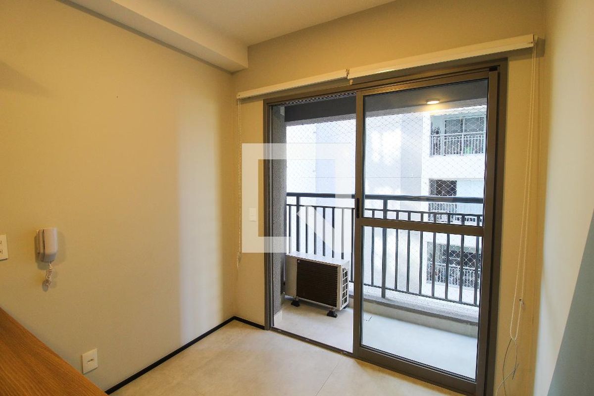 Apartamento, 1 quarto, 28 m² - Foto 2