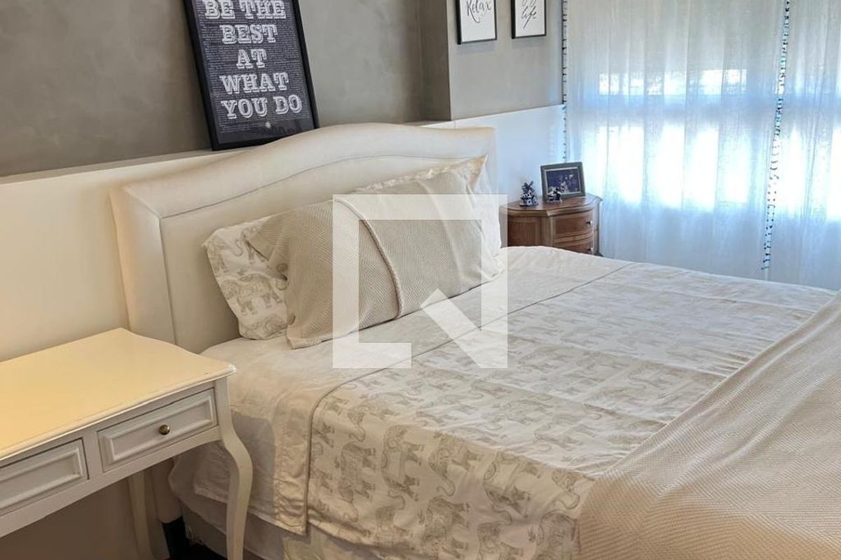 Apartamento à Venda - Cambuí, 3 Quartos,  213 m2 em , Campinas - sp | SoloBR