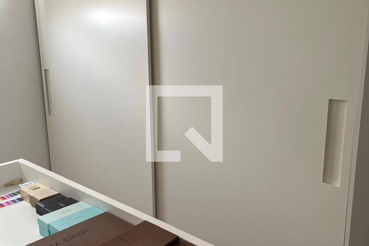 Apartamento à Venda - Cambuí, 3 Quartos,  213 m2 em , Campinas - sp | SoloBR