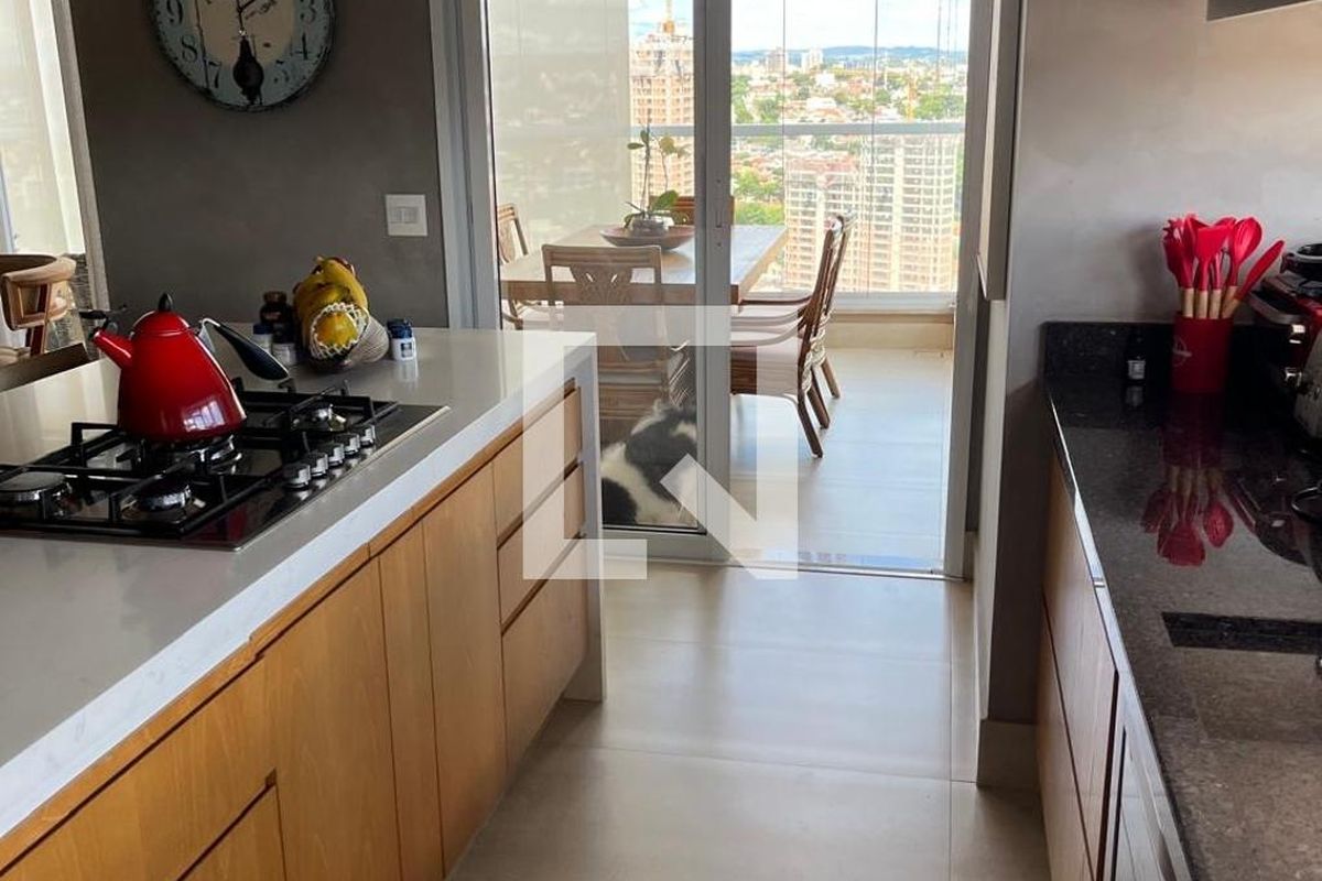 Apartamento à Venda - Cambuí, 3 Quartos,  213 m2 em , Campinas - sp | SoloBR