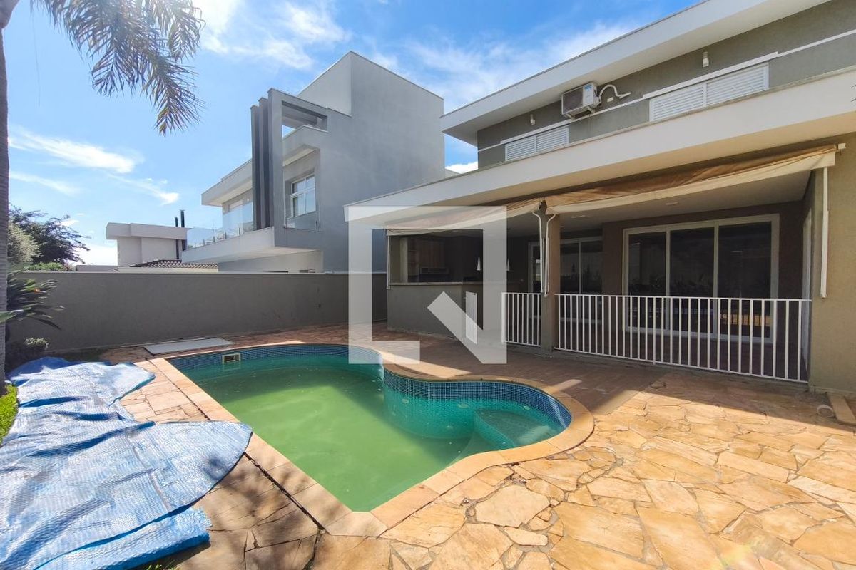 Casa à Venda - Swiss Park, 3 Quartos,  242 m2 em , Campinas - sp | SoloBR