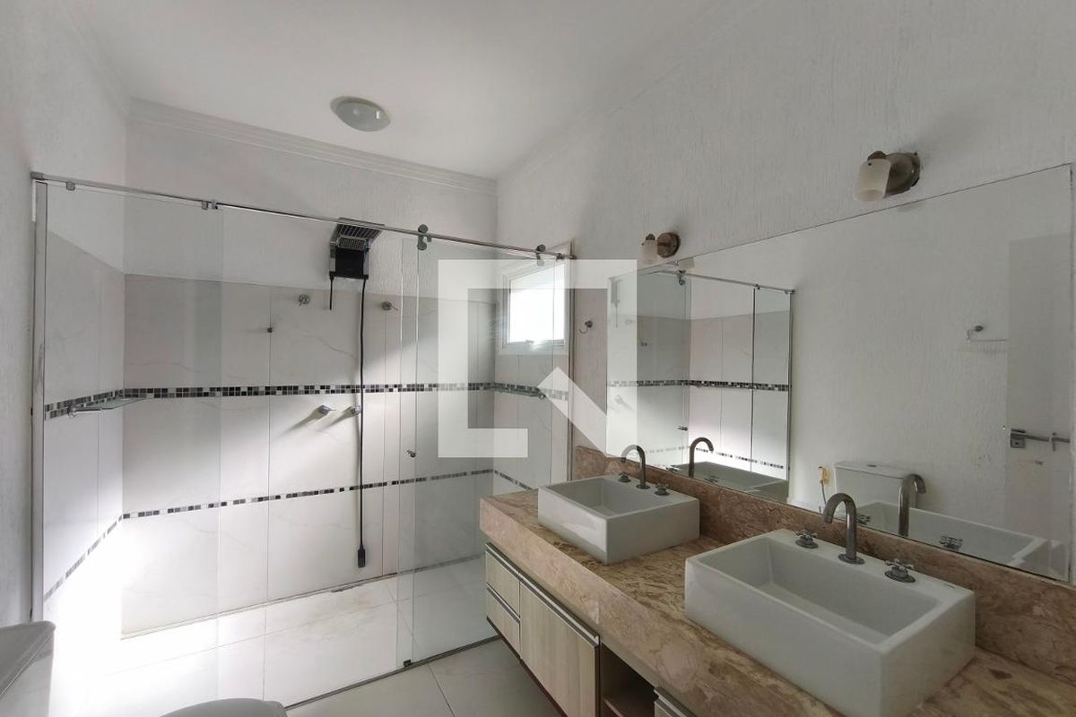 Casa à Venda - Swiss Park, 3 Quartos,  242 m2 em , Campinas - sp | SoloBR