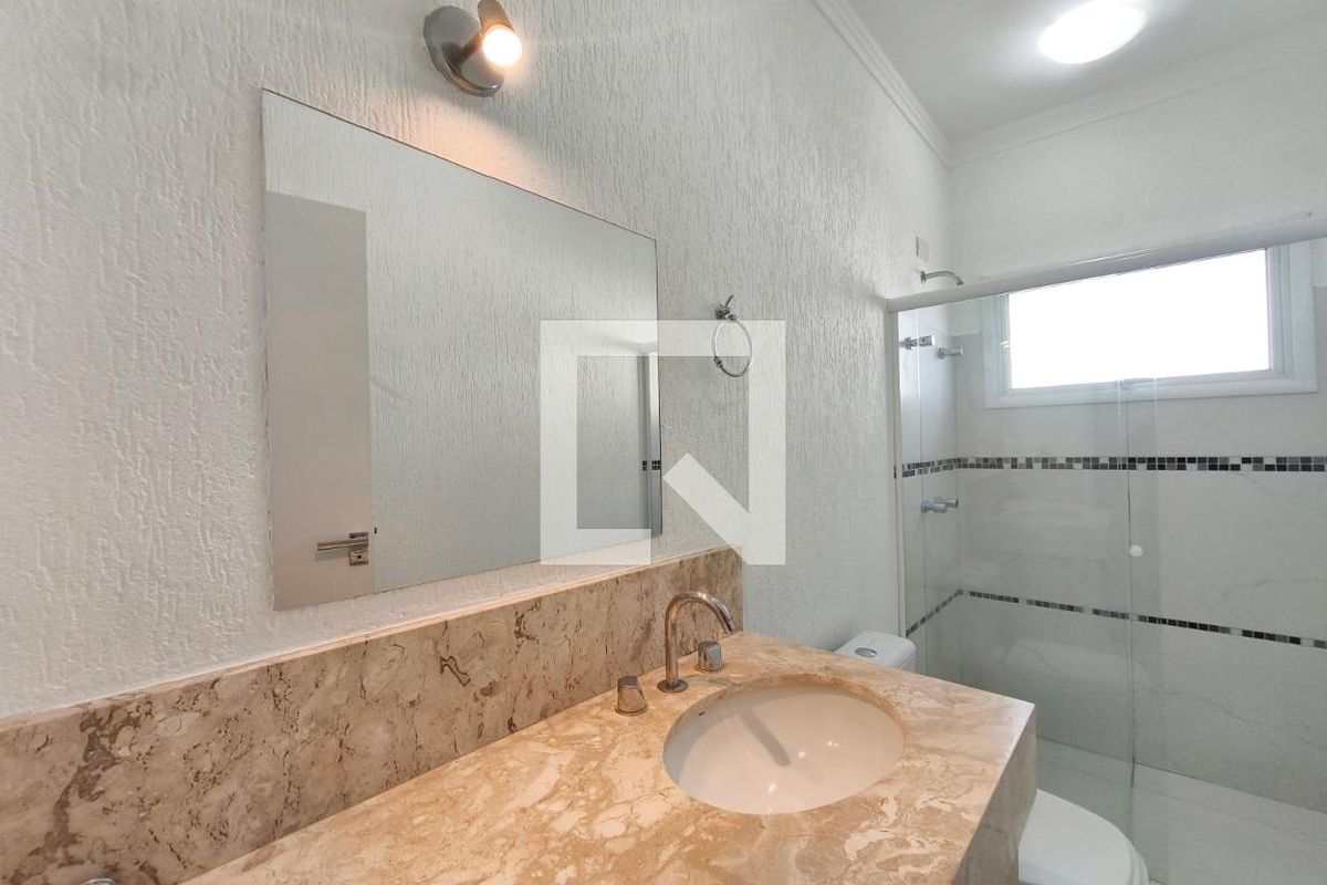 Casa à Venda - Swiss Park, 3 Quartos,  242 m2 em , Campinas - sp | SoloBR