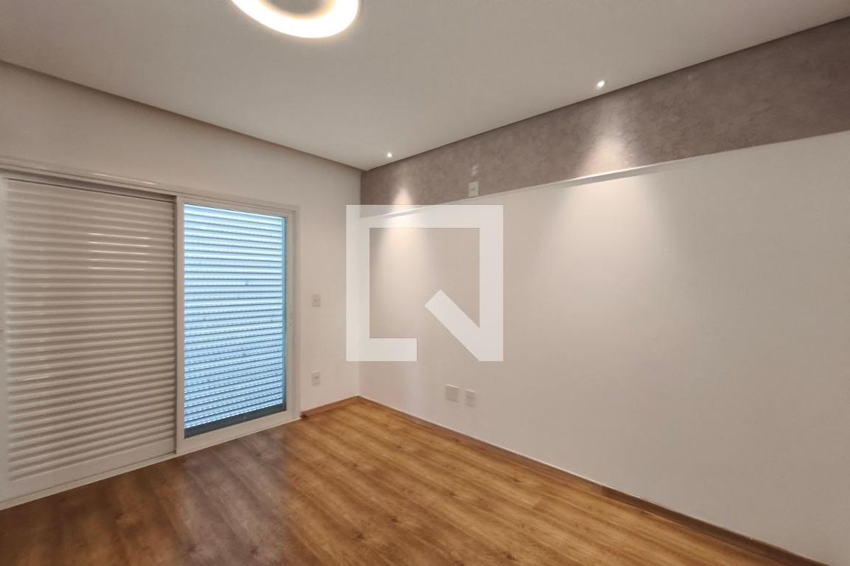 Casa à Venda - Swiss Park, 3 Quartos,  242 m2 em , Campinas - sp | SoloBR