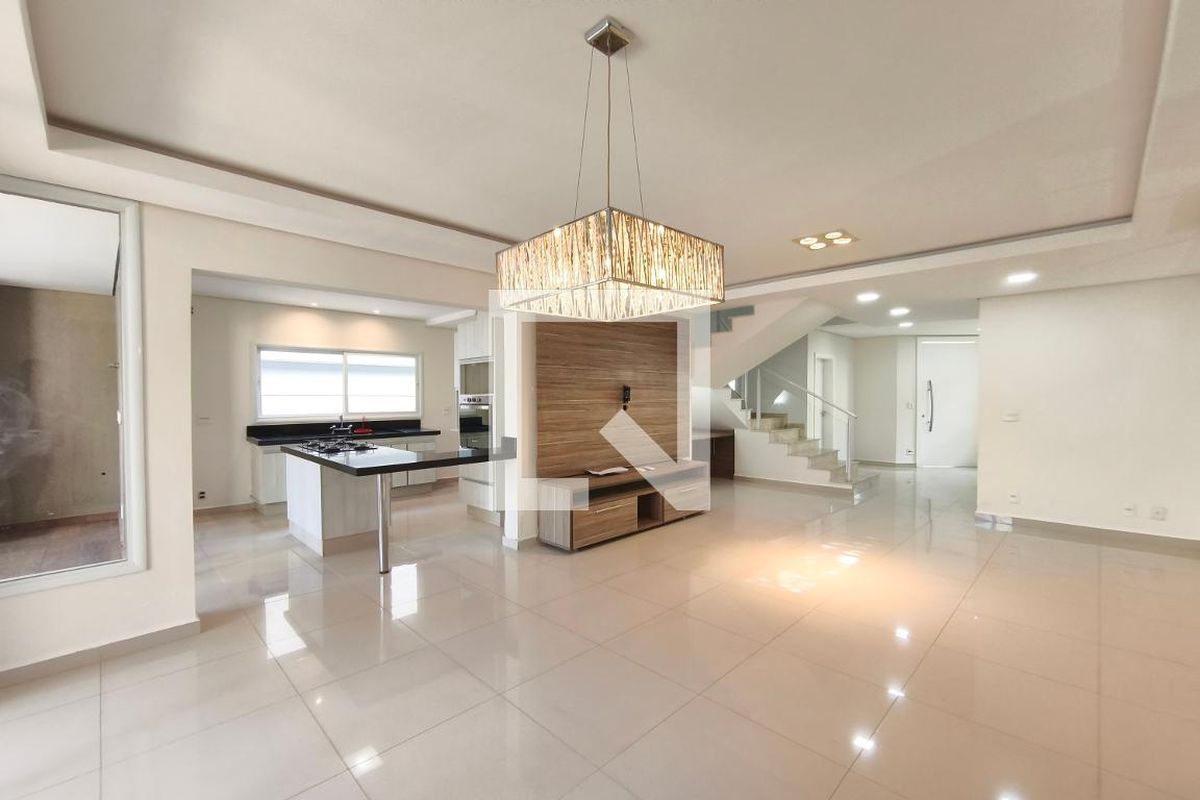 Casa à Venda - Swiss Park, 3 Quartos,  242 m2 em , Campinas - sp | SoloBR