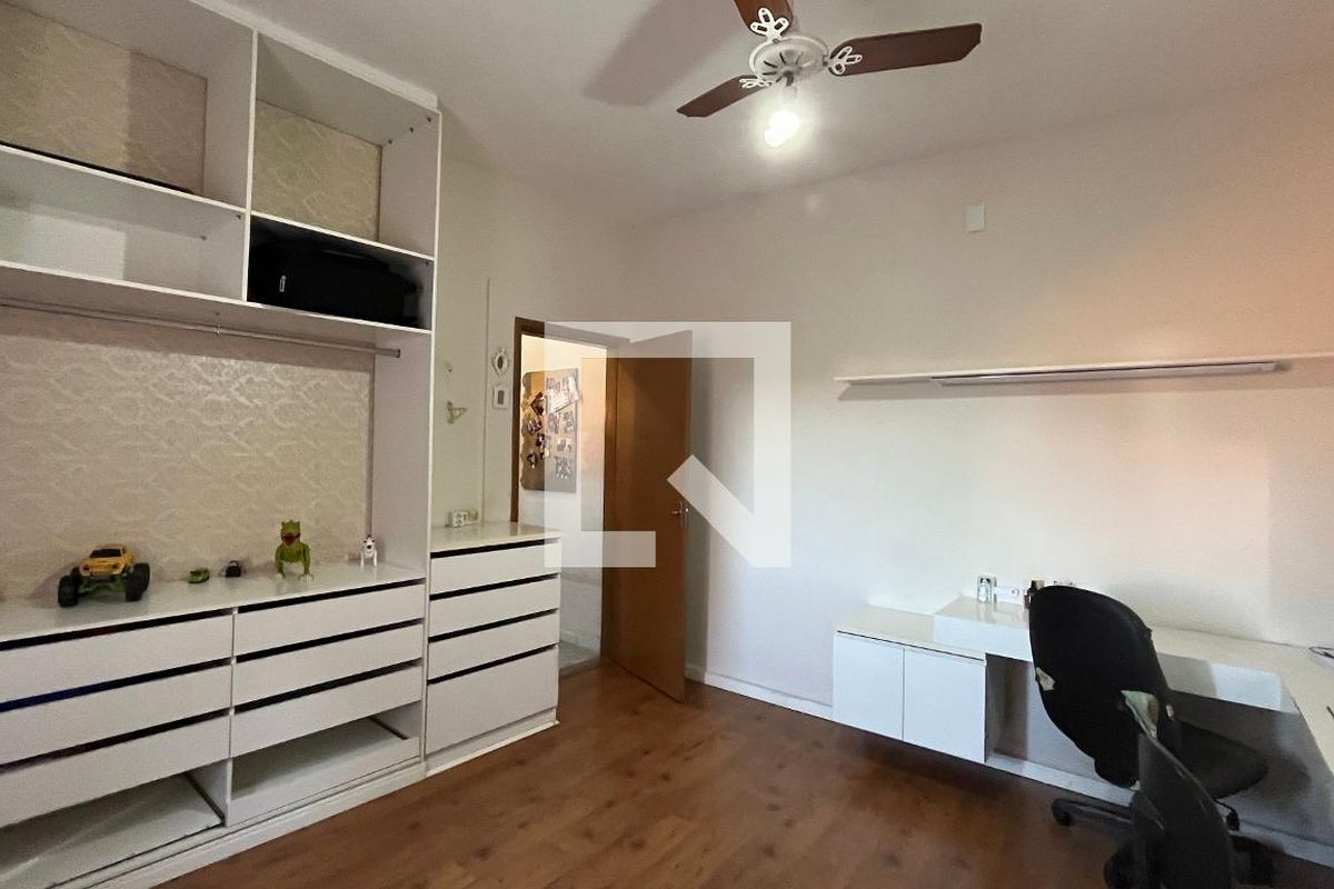 Casa à Venda - Jardim Santana, 5 Quartos,  150 m2 em , Campinas - sp | SoloBR