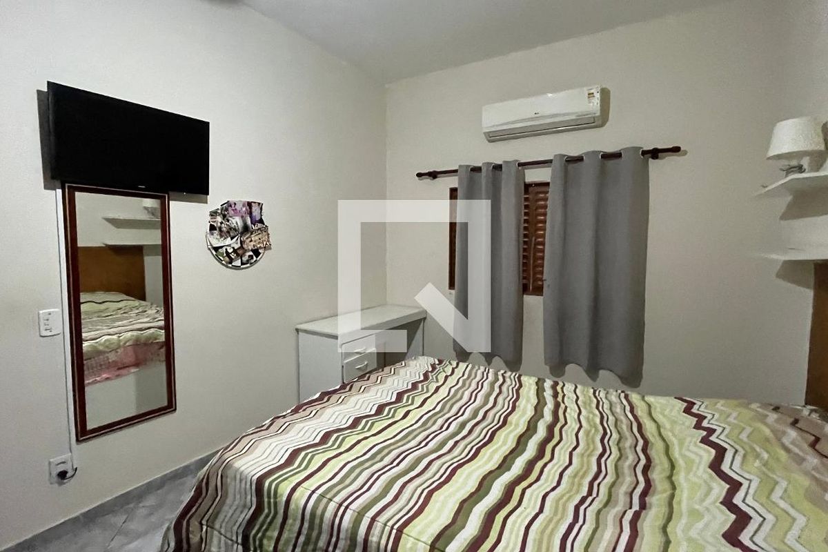 Casa à Venda - Jardim Santana, 5 Quartos,  150 m2 em , Campinas - sp | SoloBR