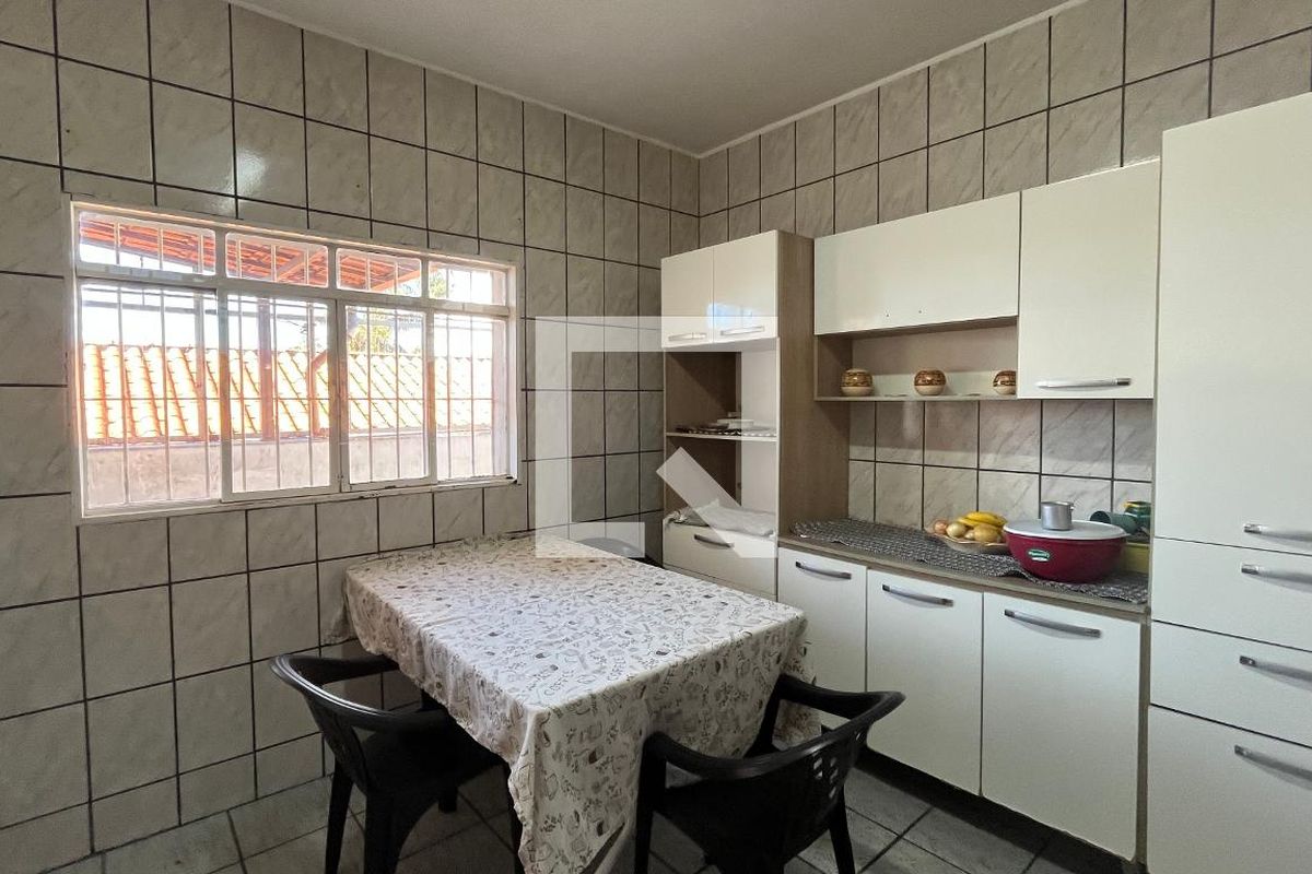 Casa à Venda - Jardim Santana, 5 Quartos,  150 m2 em , Campinas - sp | SoloBR