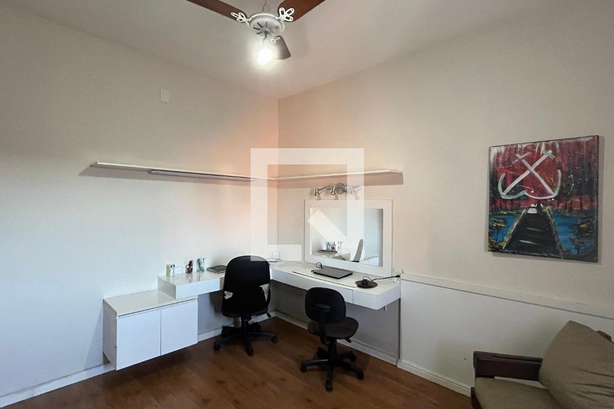 Casa à Venda - Jardim Santana, 5 Quartos,  150 m2 em , Campinas - sp | SoloBR