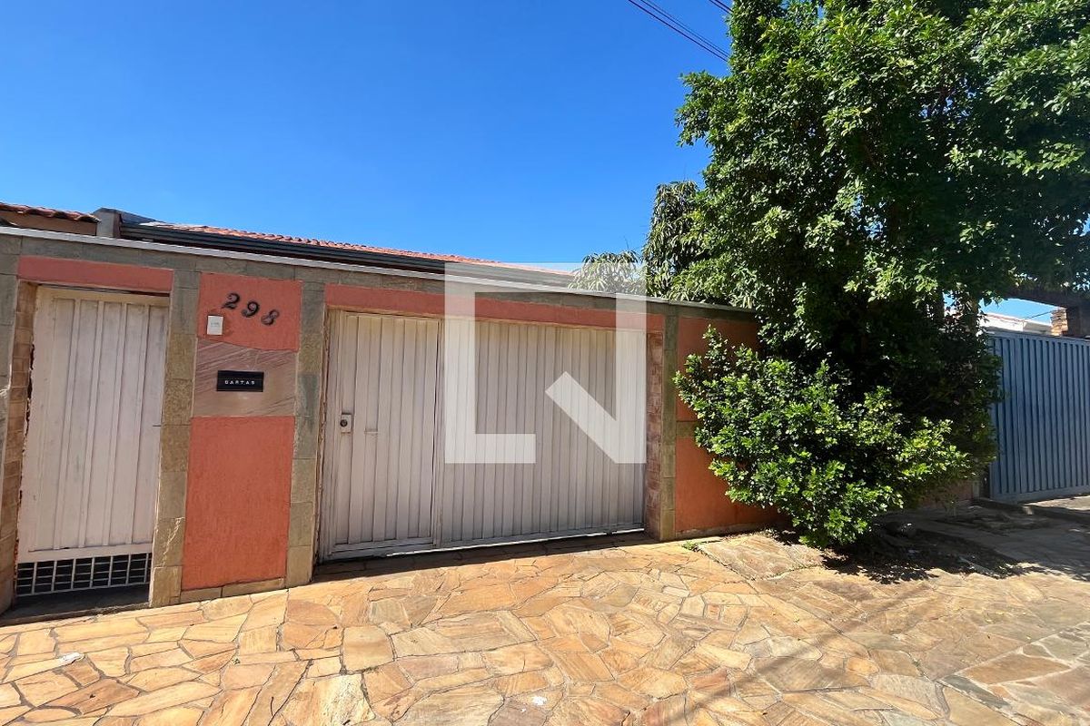 Casa à Venda - Jardim Santana, 5 Quartos,  150 m2 em , Campinas - sp | SoloBR