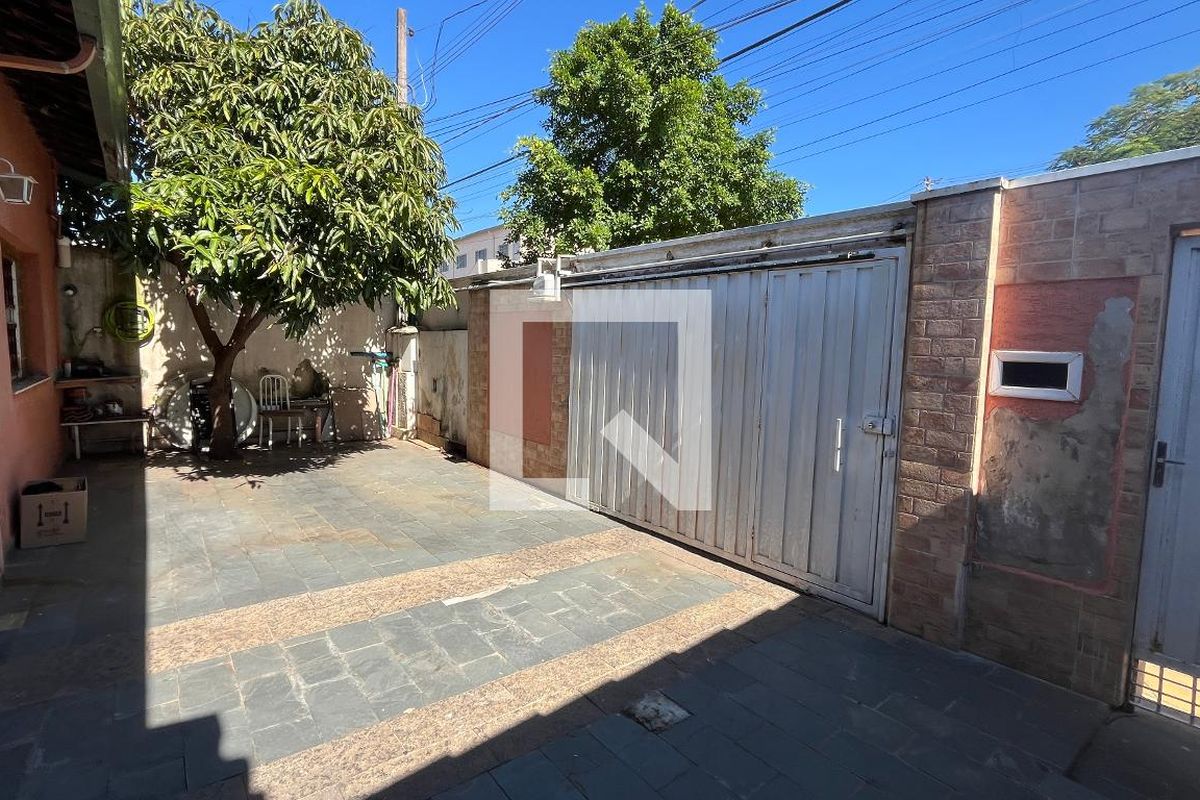 Casa à Venda - Jardim Santana, 5 Quartos,  150 m2 em , Campinas - sp | SoloBR