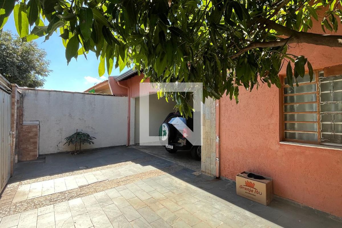 Casa à Venda - Jardim Santana, 5 Quartos,  150 m2 em , Campinas - sp | SoloBR
