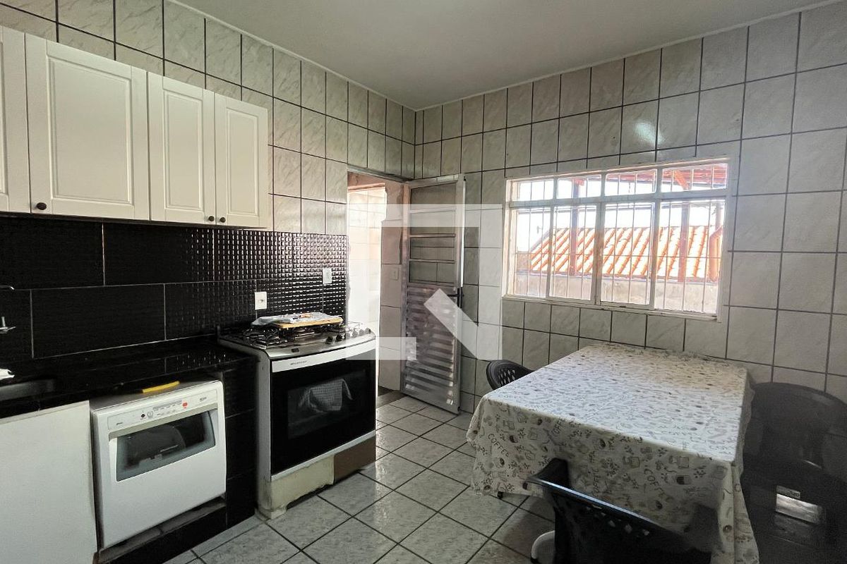 Casa à Venda - Jardim Santana, 5 Quartos,  150 m2 em , Campinas - sp | SoloBR