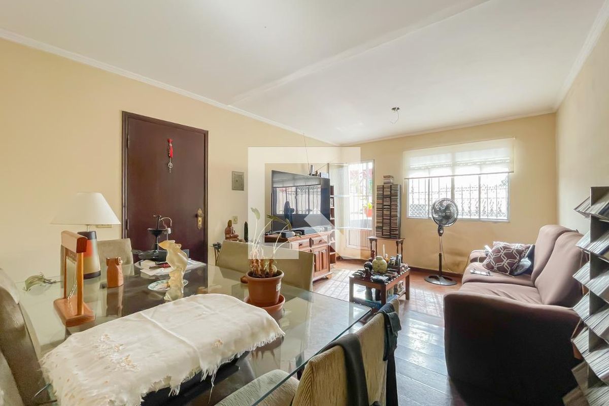 Casa, 2 quartos, 180 m² - Foto 1