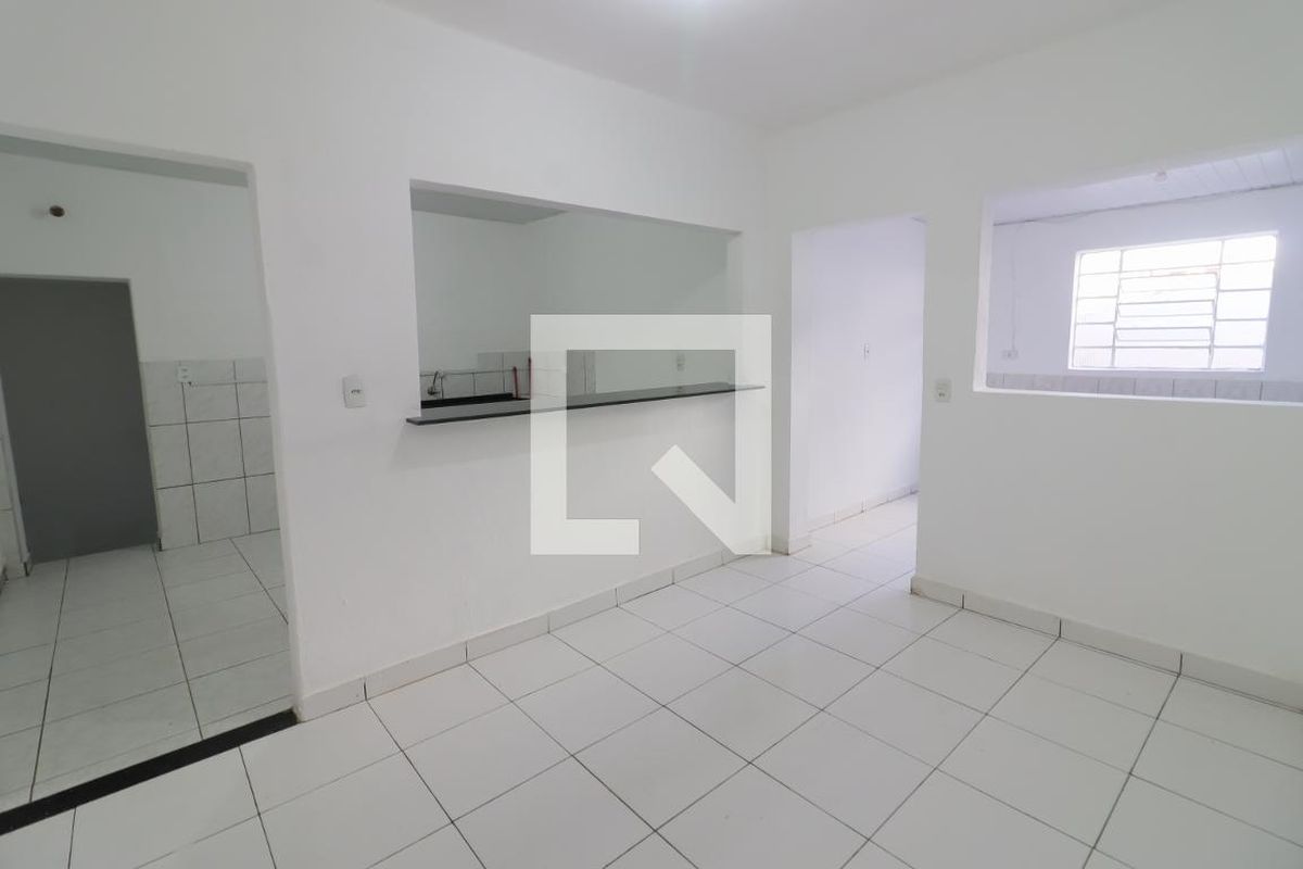 Casa, 2 quartos, 196 m² - Foto 1