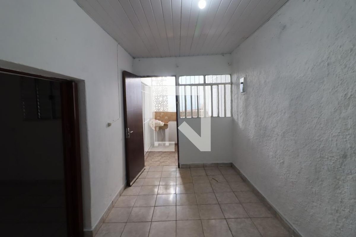Casa, 2 quartos, 196 m² - Foto 9