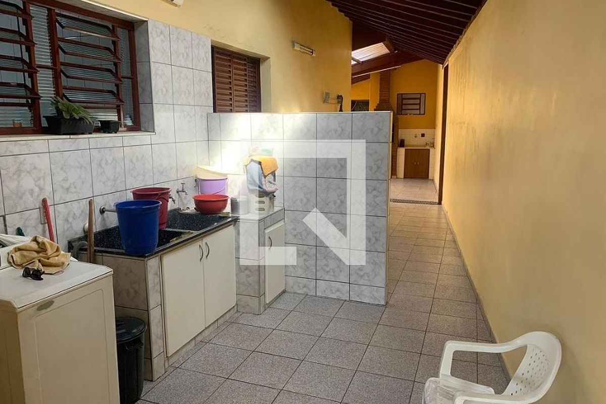 Casa à Venda - Parque Prado, 3 Quartos,  304 m2 em , Campinas - sp | SoloBR