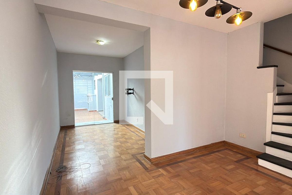 Casa, 2 quartos, 109 m² - Foto 1