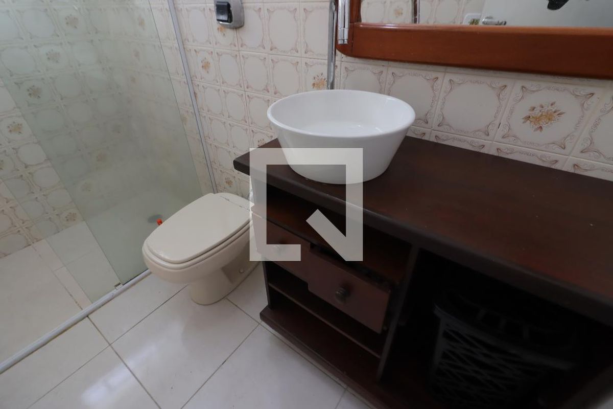 Casa, 3 quartos, 200 m² - Foto 14