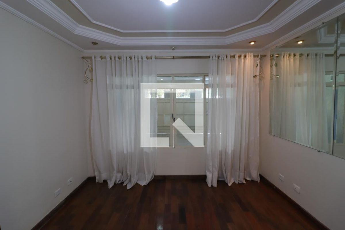 Casa, 3 quartos, 200 m² - Foto 2