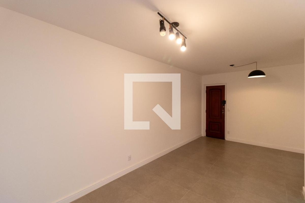 Apartamento à Venda - Cambuí, 1 Quarto,  57 m2 em , Campinas - sp | SoloBR