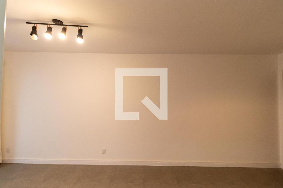 Apartamento à Venda - Cambuí, 1 Quarto,  57 m2 em , Campinas - sp | SoloBR
