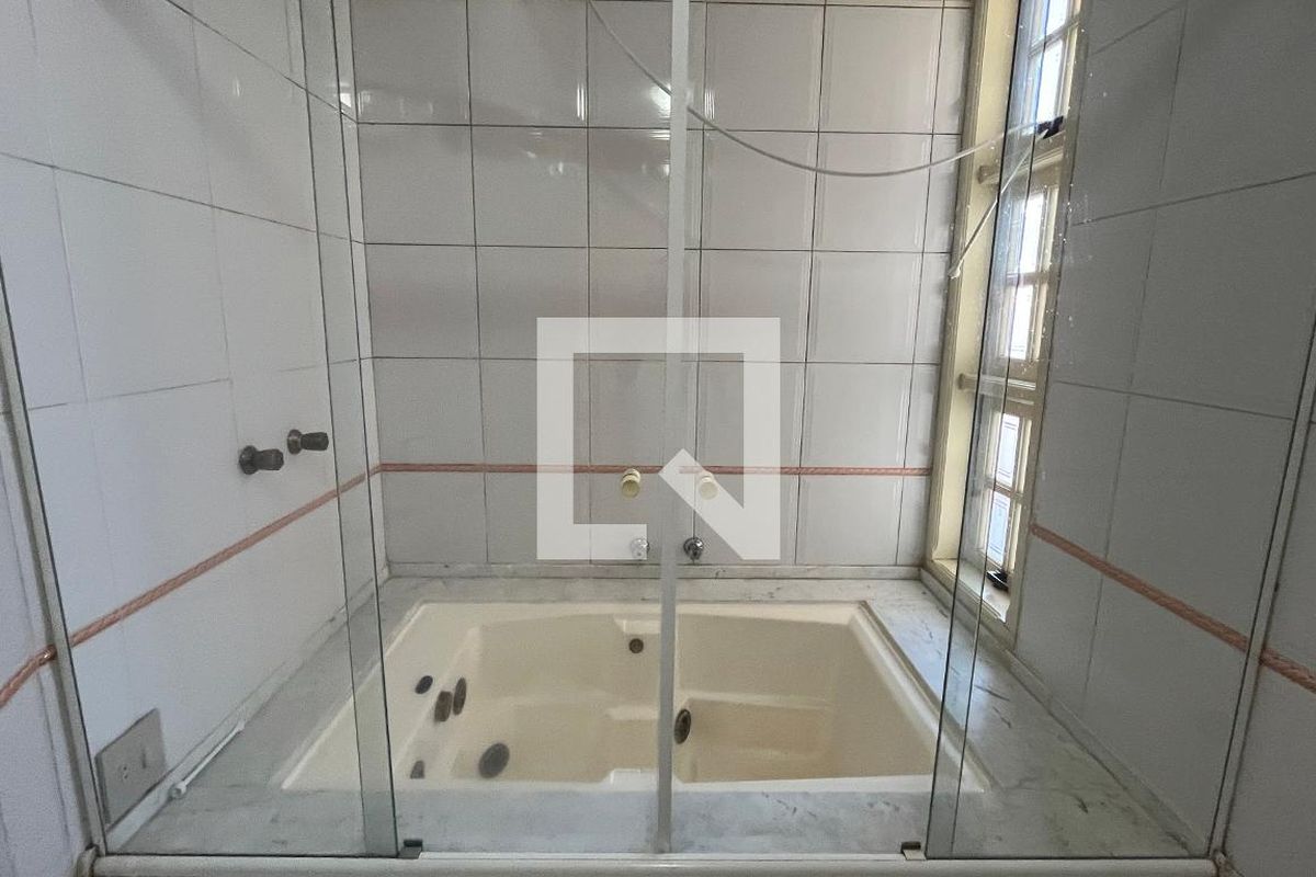 Casa à Venda - Jardim Chapadão, 5 Quartos,  382 m2 em , Campinas - sp | SoloBR