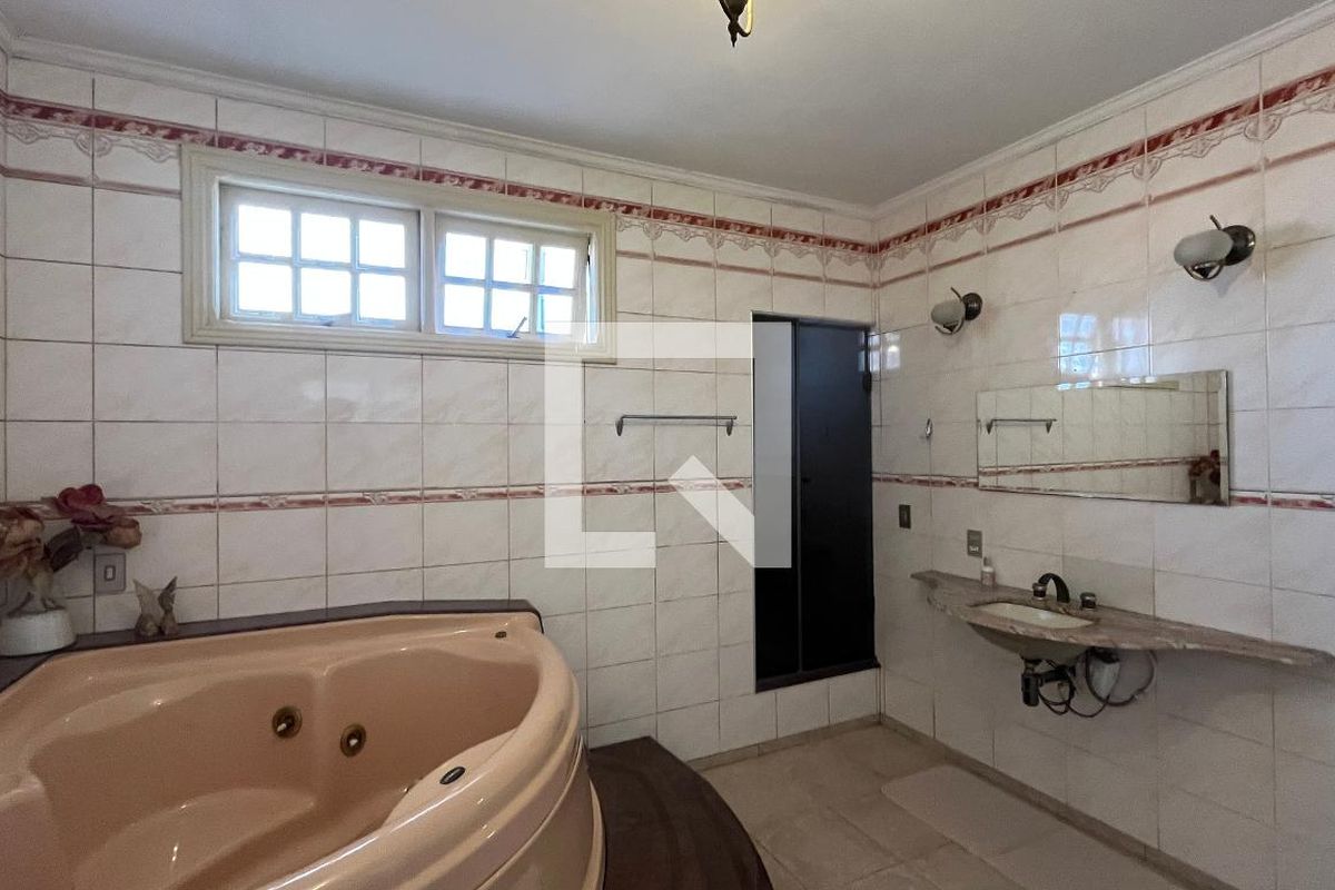 Casa à Venda - Jardim Chapadão, 5 Quartos,  382 m2 em , Campinas - sp | SoloBR