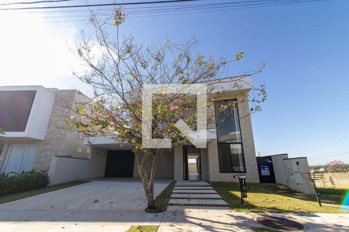 Casa à Venda - Res. Parque dos Alecrins, 4 Quartos,  285 m2 em , Campinas - sp | SoloBR
