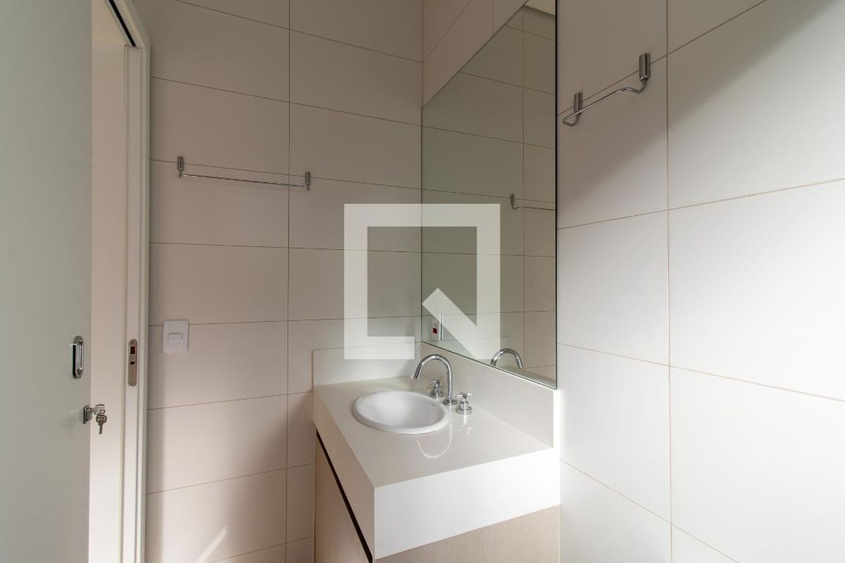 Casa à Venda - Res. Parque dos Alecrins, 4 Quartos,  285 m2 em , Campinas - sp | SoloBR