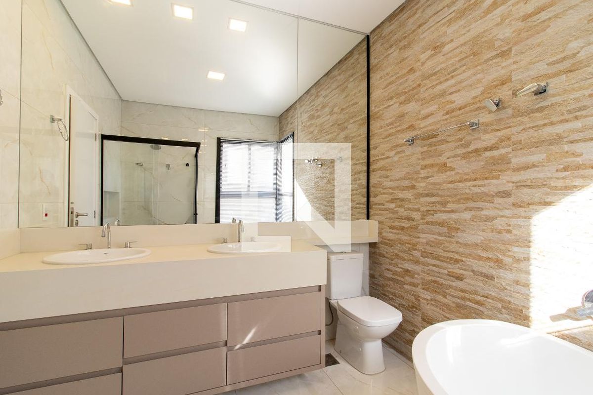 Casa à Venda - Res. Parque dos Alecrins, 4 Quartos,  285 m2 em , Campinas - sp | SoloBR