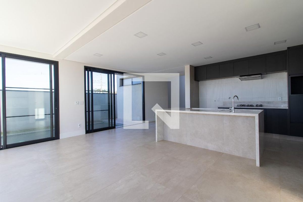 Casa à Venda - Res. Parque dos Alecrins, 4 Quartos,  285 m2 em , Campinas - sp | SoloBR