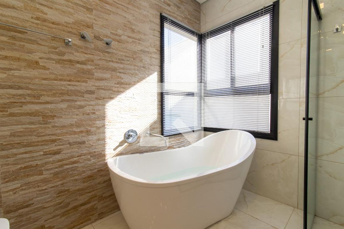 Casa à Venda - Res. Parque dos Alecrins, 4 Quartos,  285 m2 em , Campinas - sp | SoloBR