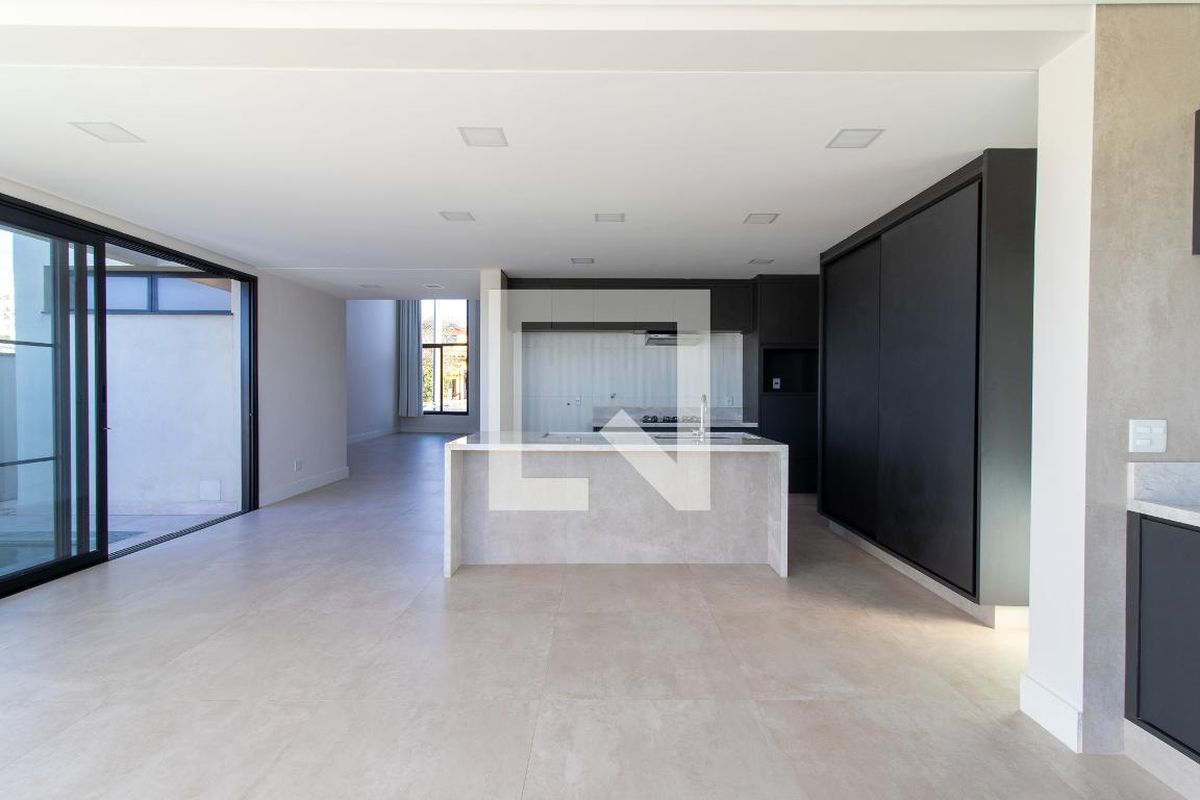 Casa à Venda - Res. Parque dos Alecrins, 4 Quartos,  285 m2 em , Campinas - sp | SoloBR